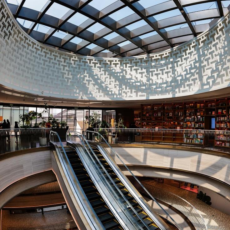Family-friendly shopping and daily life in Canada